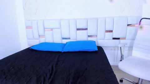 anabella_bigboobs online show from November 14, 2025, 11:20 am