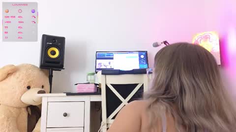 Annie  online show from September 16, 2025, 11:55 am