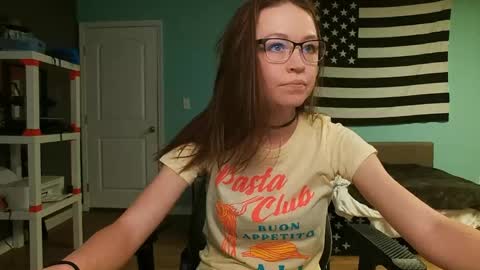 Anabelleleigh online show from April 9, 2026, 12:54 am