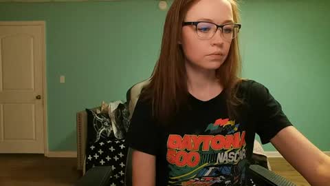 Snapshot of anabelleleigh chatting on May 31, 2026, 11:17 pm Anabelleleigh online show from May 31, 2026, 11:17 pm