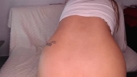 Snapshot of anabellered chatting on October 29, 2025, 3:14 pm Ana online show from October 29, 2025, 3:14 pm