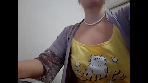 Snapshot of anabellovee chatting on February 26, 2025, 5:39 pm ANABELLOVEE online show from February 26, 2025, 5:39 pm