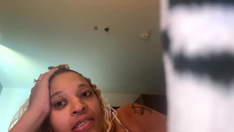 Snapshot of anador16 chatting on April 17, 2026, 3:26 pm Anador online show from April 17, 2026, 3:26 pm