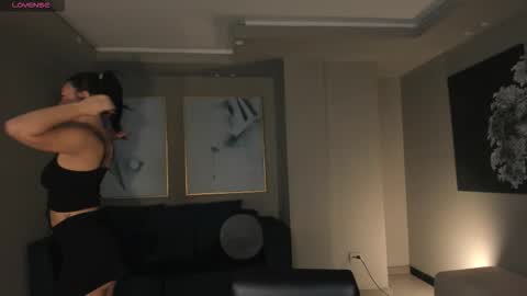 Ana  online show from September 25, 2025, 11:14 am