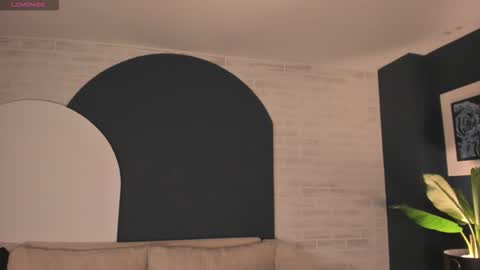 Ana  online show from October 19, 2025, 12:17 pm