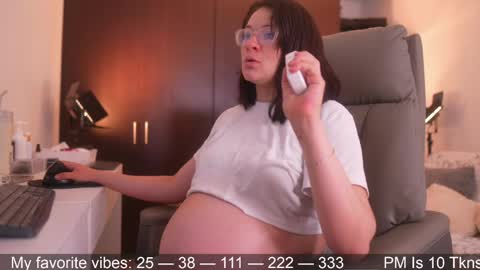 Snapshot of anah_ chatting on April 27, 2026, 5:55 pm IG Soyanah online show from April 27, 2026, 5:55 pm