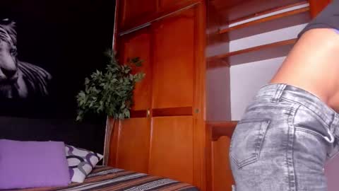 Anahi online show from September 16, 2025, 3:07 am