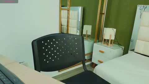 Anahi  online show from September 21, 2025, 7:59 pm