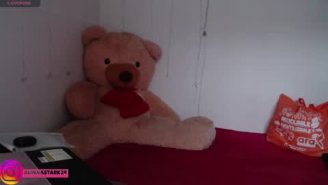 Anahi Browns online show from October 30, 2025, 8:09 pm