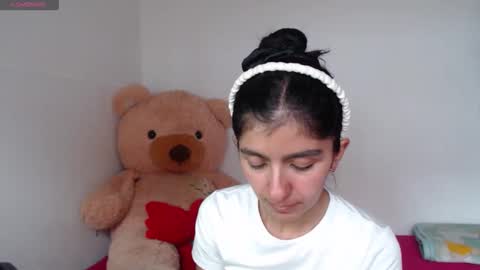 Snapshot of anahibrowns95 chatting on May 28, 2026, 6:49 pm Anahi Browns online show from May 28, 2026, 6:49 pm