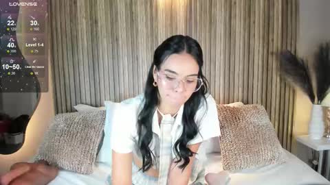 Snapshot of anahinclar chatting on October 14, 2025, 5:25 pm Anahin online show from October 14, 2025, 5:25 pm