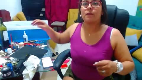 Snapshot of anaids_dam chatting on February 28, 2025, 2:42 am anaids online show from February 28, 2025, 2:42 am