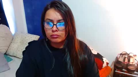 Snapshot of anaids_dam chatting on March 9, 2025, 10:30 pm anaids online show from March 9, 2025, 10:30 pm