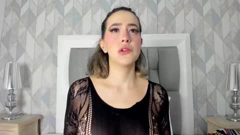   online show from October 11, 2025, 11:31 am