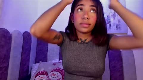 anais_tgn online show from November 25, 2025, 12:05 pm