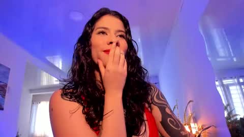 Mariana  online show from February 18, 2025, 2:06 pm