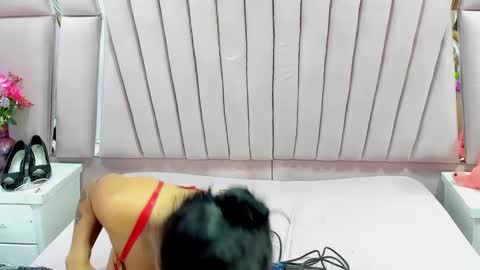 AbbyAndAntonela online show from February 18, 2025, 2:06 pm