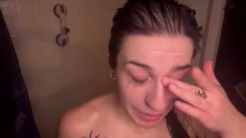 AnaLove online show from October 21, 2025, 2:01 am