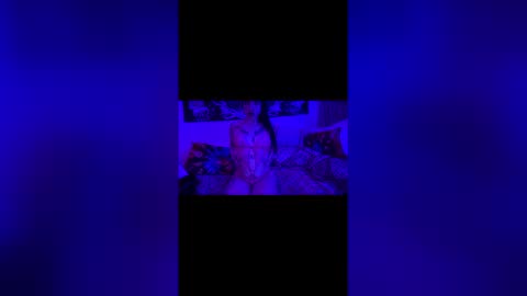 AnaLove online show from November 30, 2025, 2:26 am