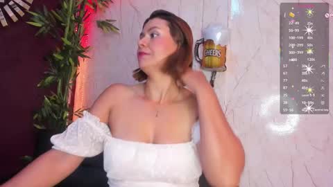 Ana Luna online show from September 29, 2025, 10:03 pm