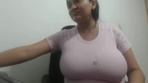 analy_hot online show from October 2, 2025, 12:39 am