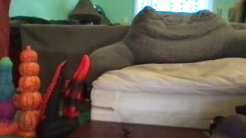 Snapshot of analzilla chatting on November 22, 2025, 9:25 pm Mandy online show from November 22, 2025, 9:25 pm