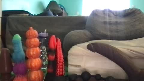 Snapshot of analzilla chatting on December 13, 2025, 7:53 pm Mandy online show from December 13, 2025, 7:53 pm