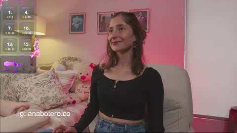 Ana Mara Botero online show from November 26, 2025, 8:43 pm