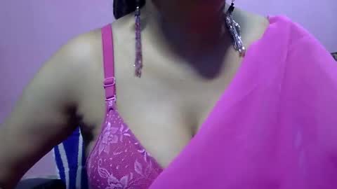 Snapshot of anamika794088 chatting on October 13, 2025, 4:07 pm anamika794088 online show from October 13, 2025, 4:07 pm