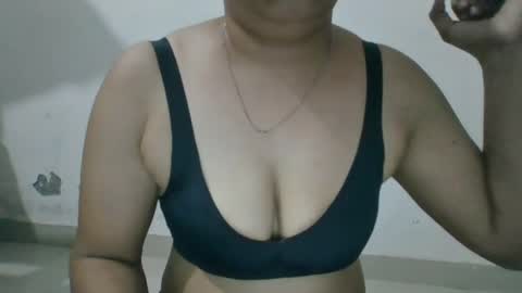 Snapshot of anamikaa_love chatting on May 22, 2026, 6:13 pm Anamika online show from May 22, 2026, 6:13 pm