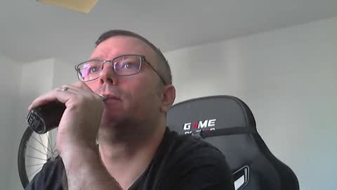 Andi online show from November 16, 2025, 12:11 pm