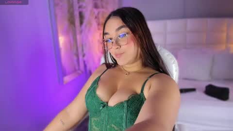 Snapshot of anasha21 chatting on May 29, 2026, 4:43 am Anasha online show from May 29, 2026, 4:43 am