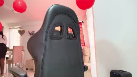 ana  online show from February 13, 2025, 6:59 pm