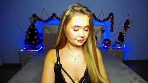 anastacyyellig online show from December 18, 2024, 2:10 am