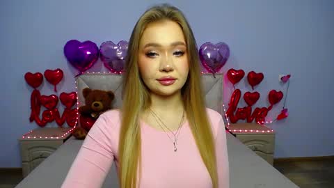 anastacyyellig online show from March 5, 2025, 8:10 pm