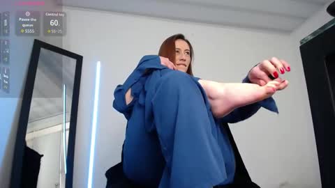 anastasia_doll8 online show from February 15, 2026, 2:58 pm