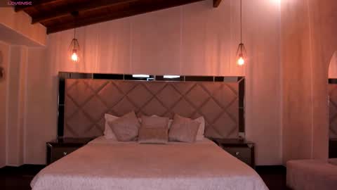 A N A S T A S I A  online show from November 5, 2025, 10:48 am