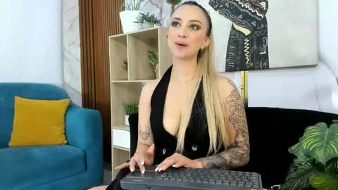 Anastasia online show from December 19, 2025, 1:51 pm