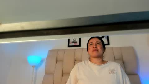 anastassia_29 online show from May 15, 2026, 10:33 am