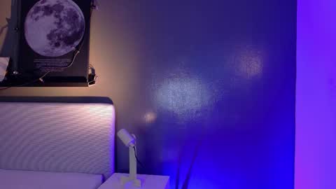 Kendra  online show from November 18, 2025, 10:20 am