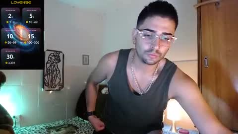 Snapshot of andders_ chatting on June 10, 2026, 12:11 am Anders online show from June 10, 2026, 12:11 am