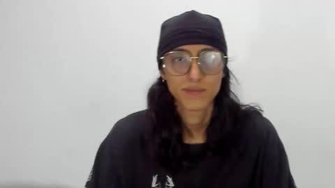 ander_basshall online show from December 2, 2025, 3:34 am