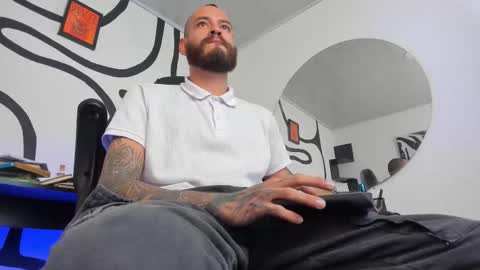 Andrs   -                   online show from January 14, 2026, 1:11 am