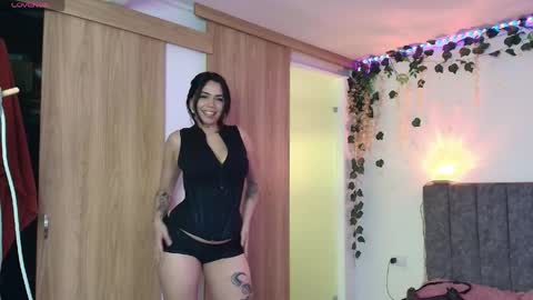 Snapshot of andra_rosse chatting on May 23, 2026, 5:17 pm Andra de la Rosse online show from May 23, 2026, 5:17 pm