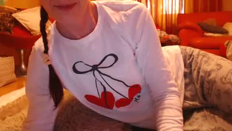 Snapshot of andrasweetie chatting on June 20, 2026, 10:29 am Andra online show from June 20, 2026, 10:29 am