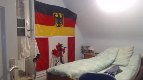 Snapshot of andre124231 chatting on December 15, 2024, 8:36 pm Andre online show from December 15, 2024, 8:36 pm