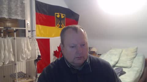 Snapshot of andre124231 chatting on December 15, 2024, 11:42 pm Andre online show from December 15, 2024, 11:42 pm