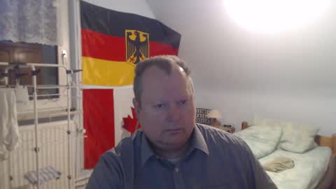 Snapshot of andre124231 chatting on January 1, 2025, 3:35 pm Andre online show from January 1, 2025, 3:35 pm