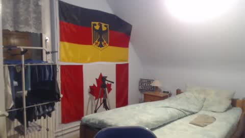 Snapshot of andre124231 chatting on January 3, 2025, 11:01 pm Andre online show from January 3, 2025, 11:01 pm