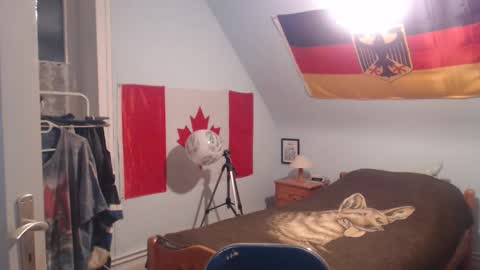 Snapshot of andre124231 chatting on October 30, 2025, 6:41 pm Andre online show from October 30, 2025, 6:41 pm